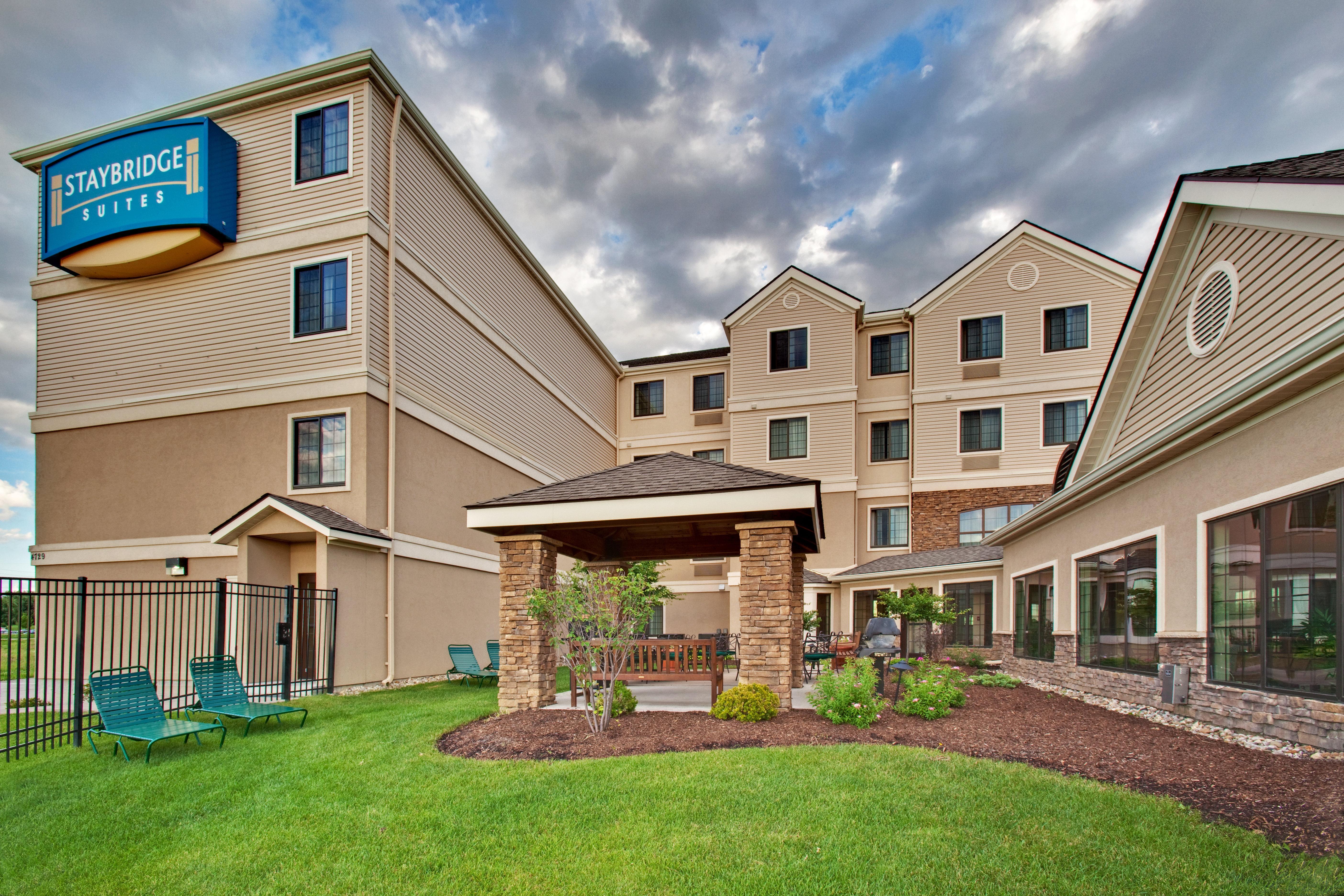 Staybridge Suites Davenport, An Ihg Hotel Bettendorf Exterior foto